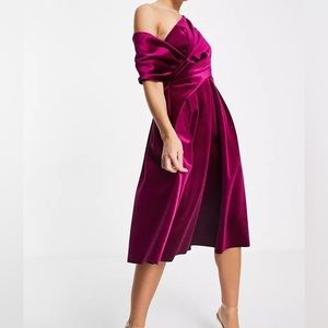 Heavy Magenta Velvet asos design formal homecoming size 0